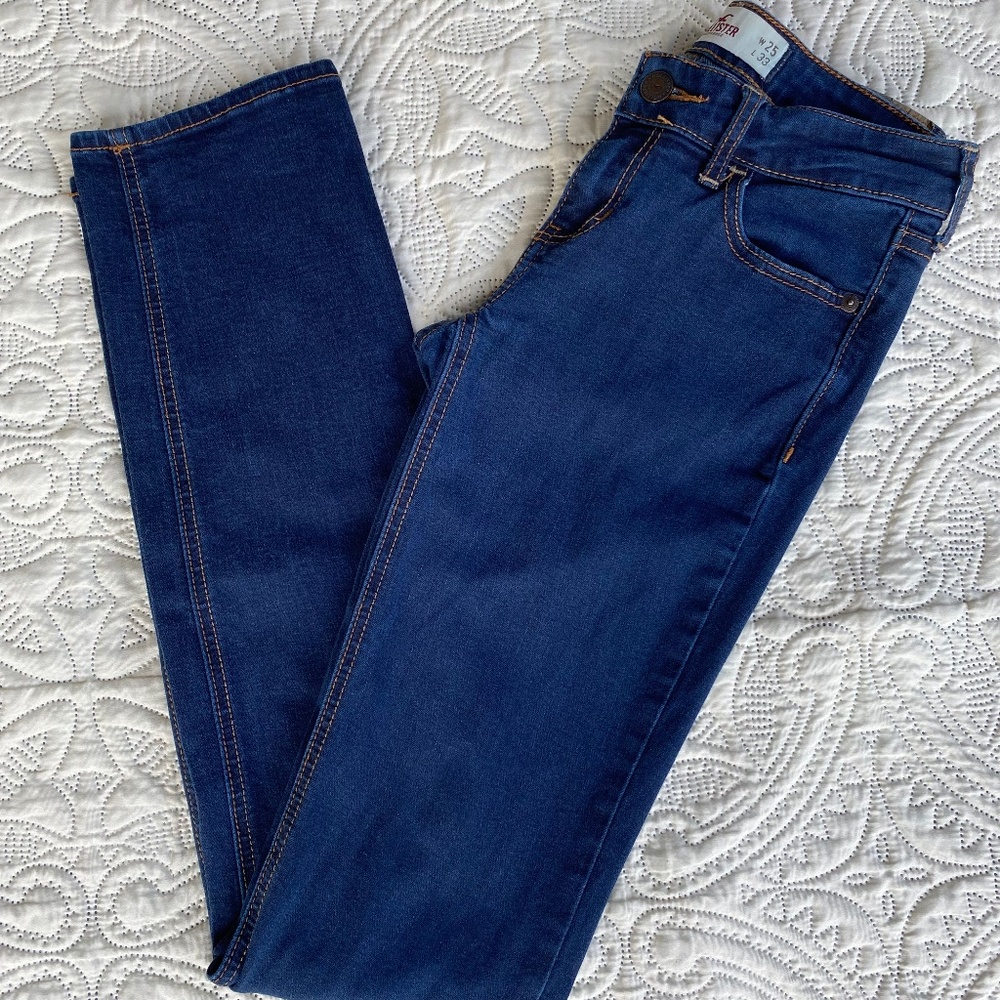 Hollister Low Rise, Straightleg Blue Jeans Sz 1R 25W 33L